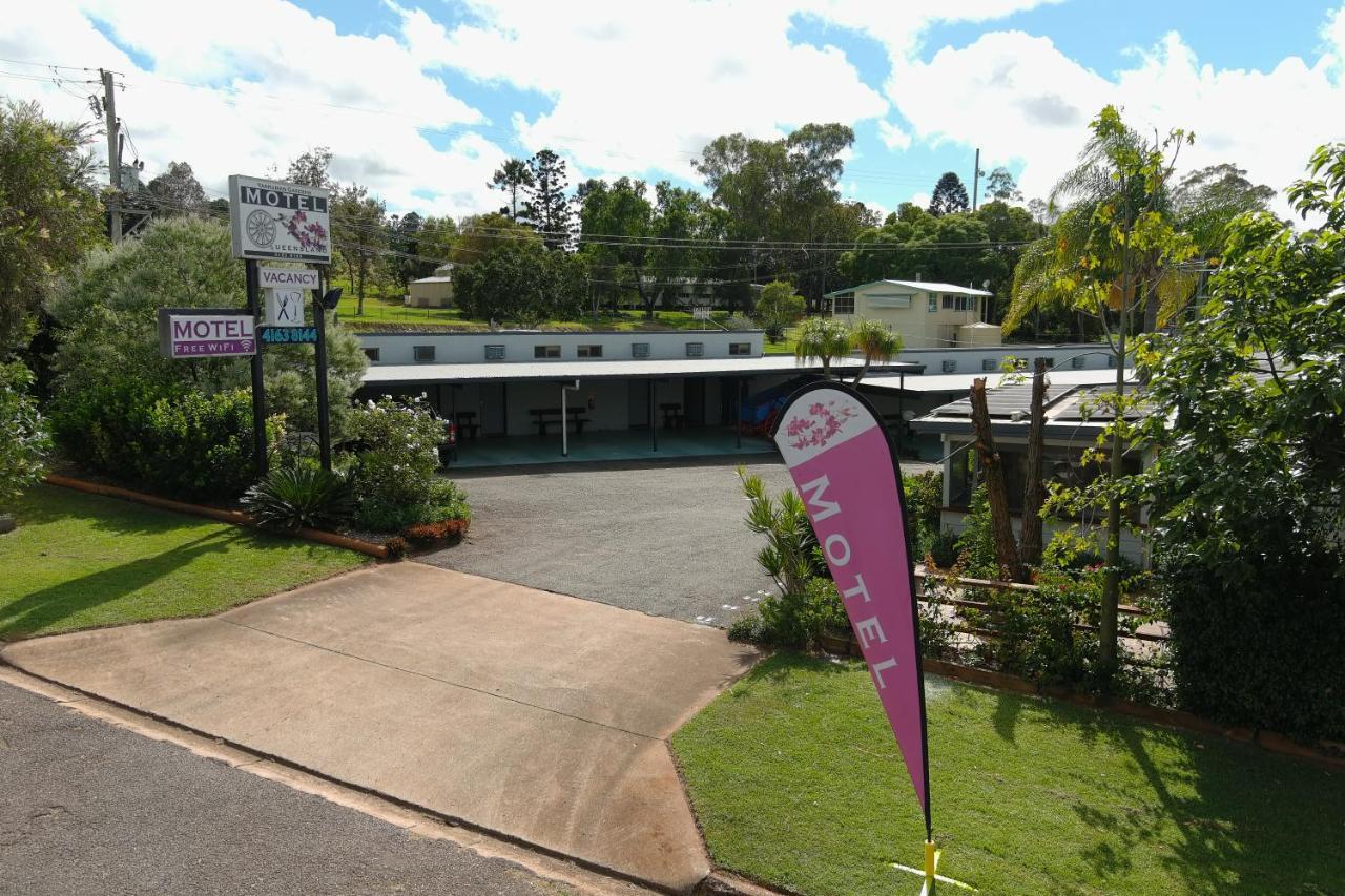 Y Motels Yarraman Exterior photo